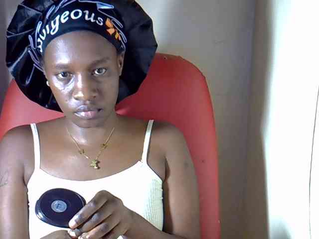 Nyangisexy1