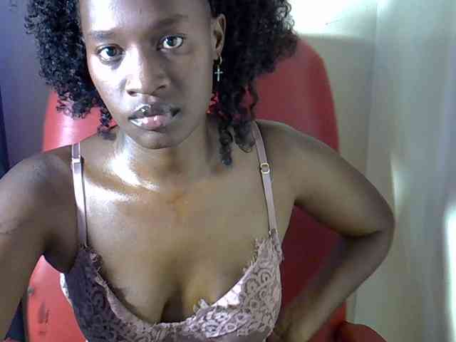 Nyangisexy1 webcam
