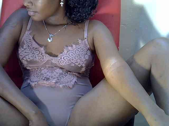 Nyangisexy1 webcam
