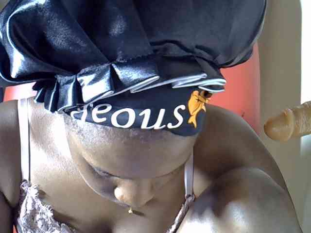 Nyangisexy1