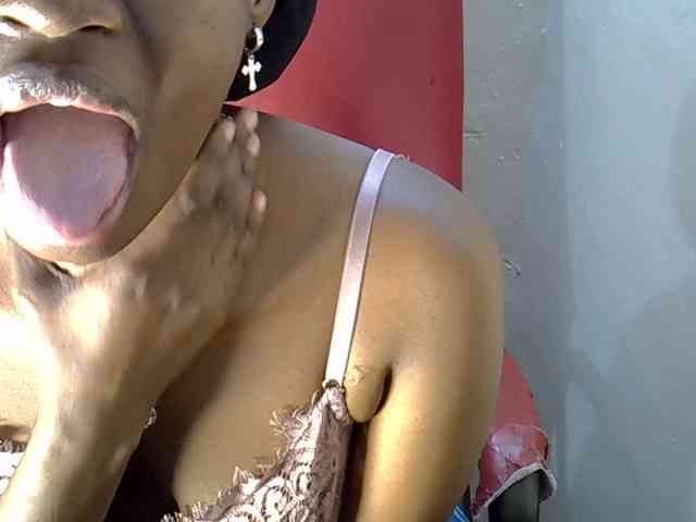 Nyangisexy1 webcam