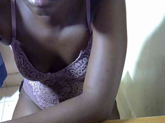 Nyangisexy1