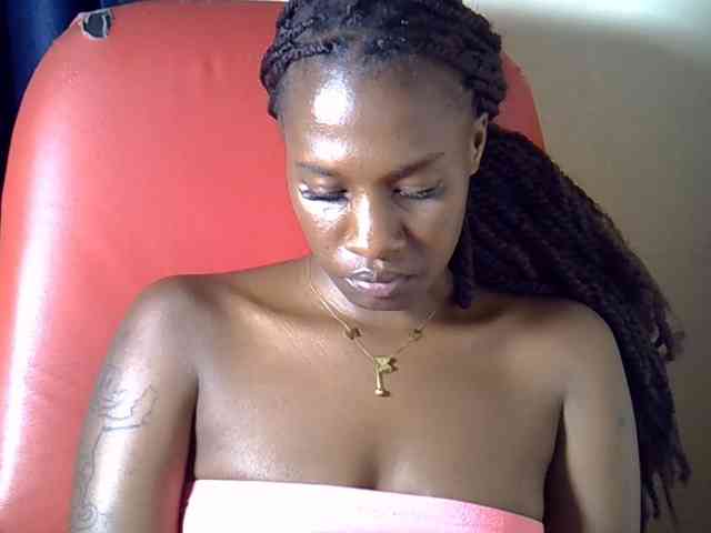 Nyangisexy1