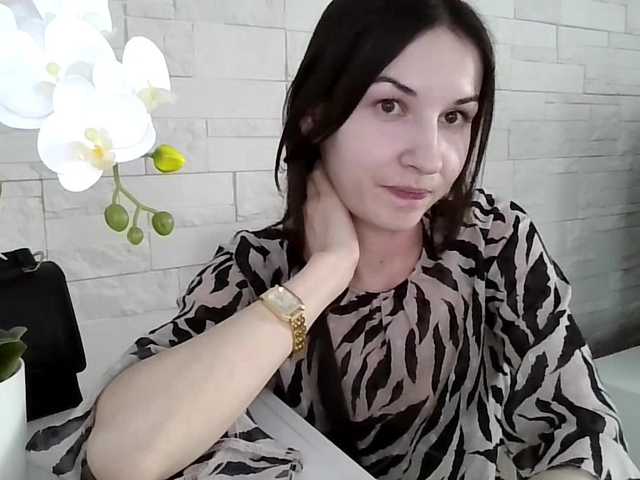 JuliaWetDream's BongaCams show and profile