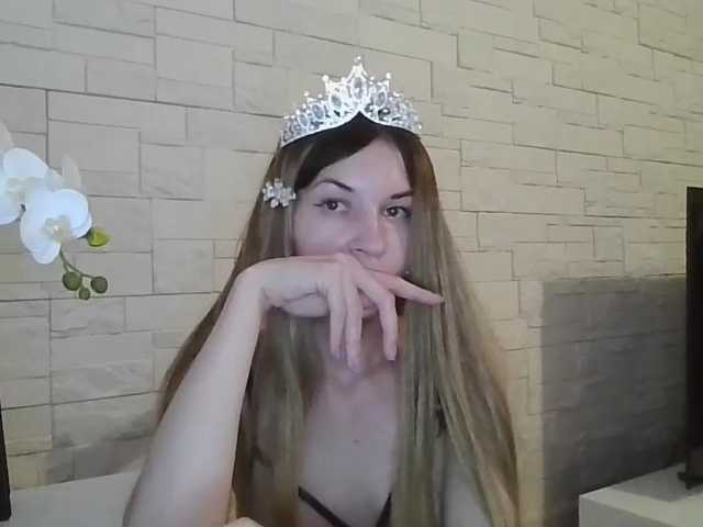 JuliaWetDream live cam on BongaCams