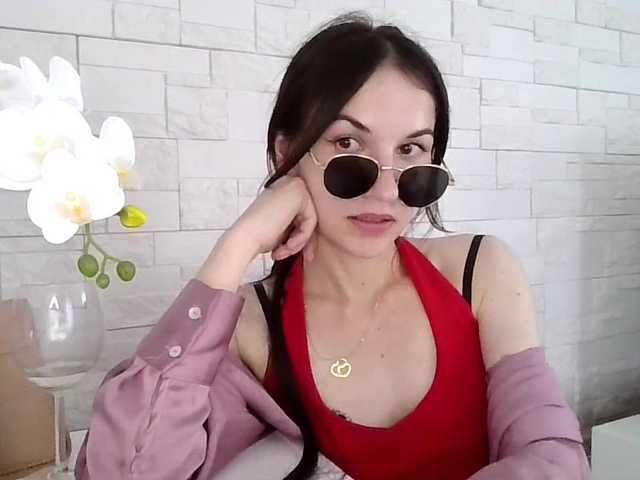 JuliaWetDream live cam on BongaCams