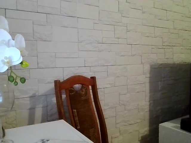 JuliaWetDream live webcam show