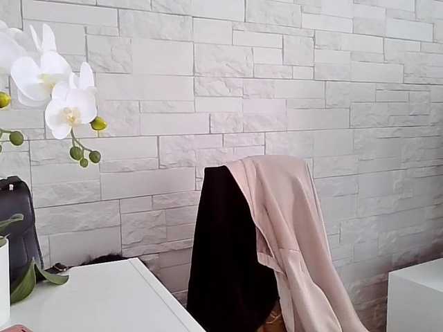 JuliaWetDream live cam on BongaCams