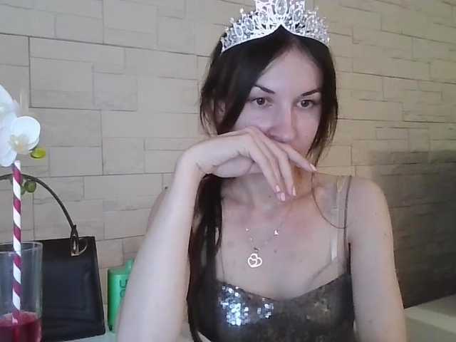 JuliaWetDream — live female cam