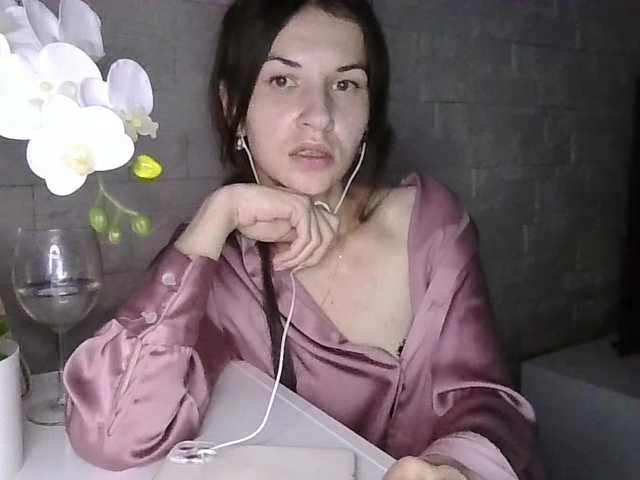 JuliaWetDream live webcam show