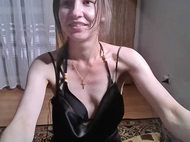 JuliaWetDream live cam on BongaCams
