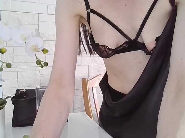 JuliaWetDream live cam on BongaCams