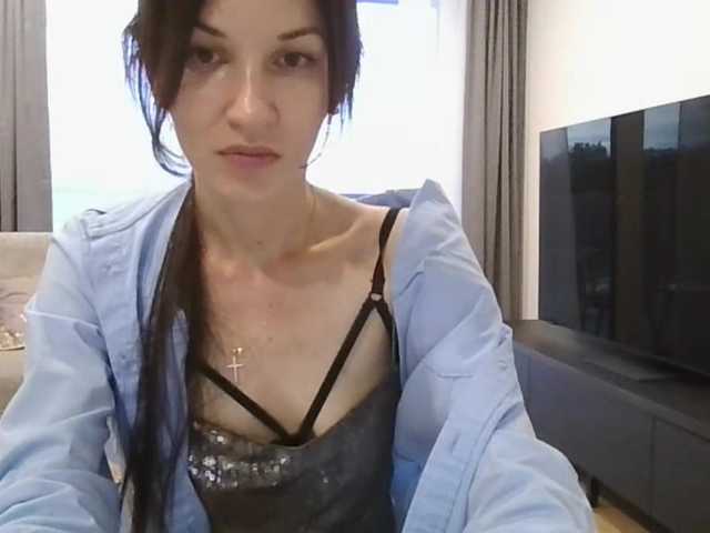 JuliaWetDream live cam on BongaCams