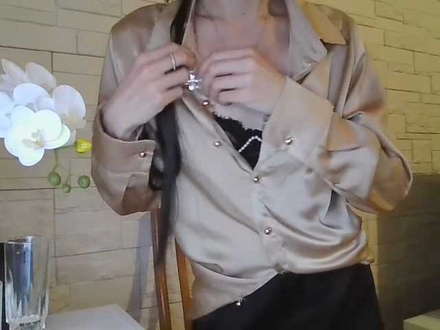 JuliaWetDream live cam preview