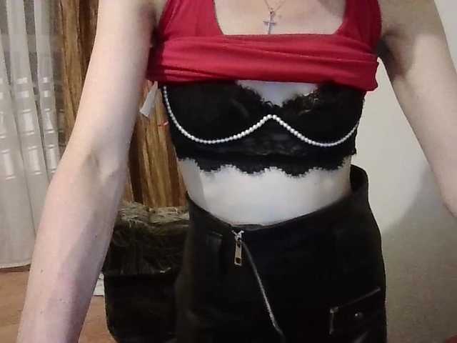 JuliaWetDream live cam on BongaCams