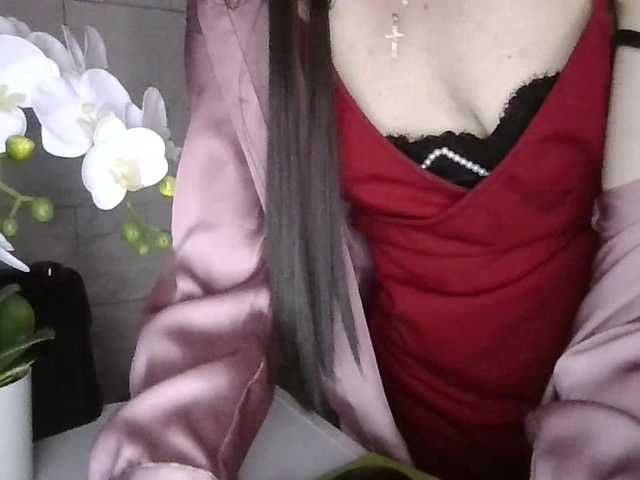 JuliaWetDream live cam on BongaCams