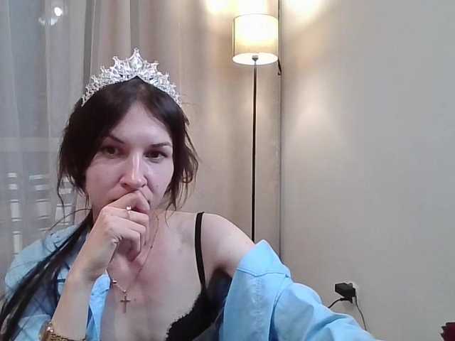 JuliaWetDream live cam preview