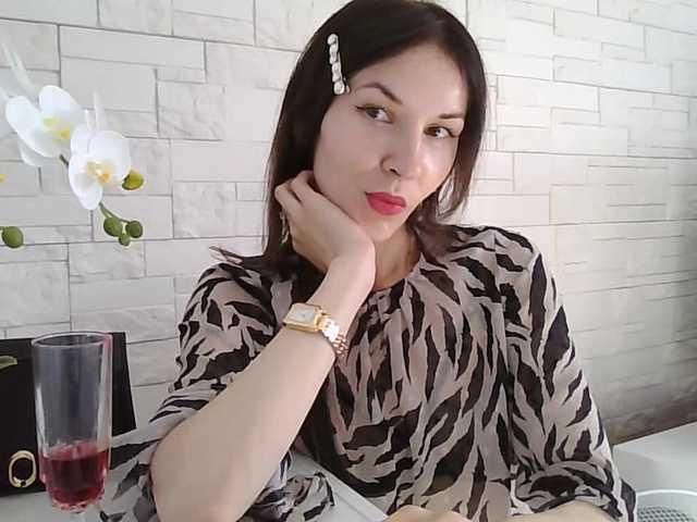 JuliaWetDream live cam on BongaCams