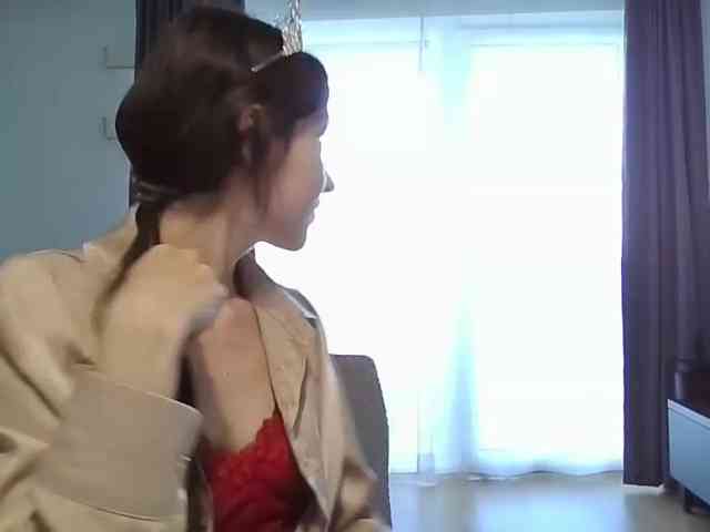 Model: JuliaWetDream