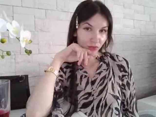 Model: JuliaWetDream