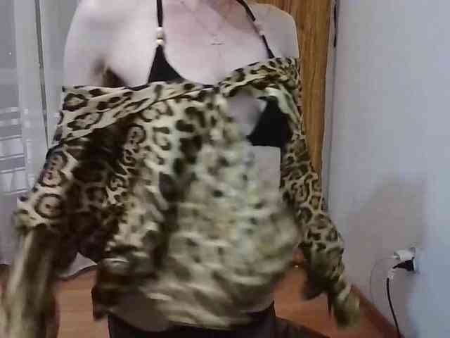 JuliaWetDream webcam