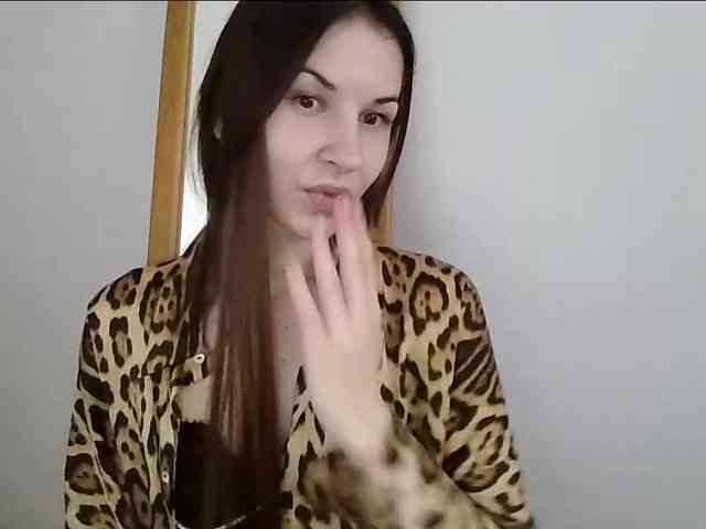 Model: JuliaWetDream