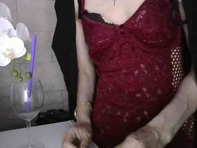 Model: JuliaWetDream