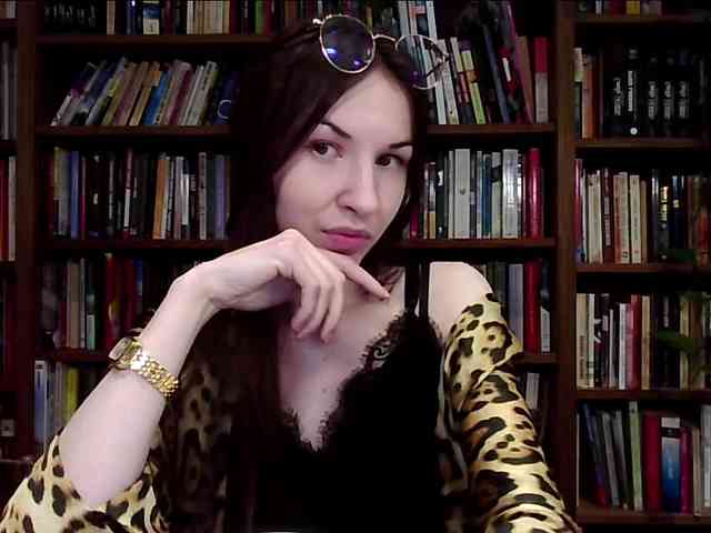 Model: JuliaWetDream