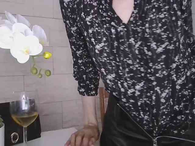 JuliaWetDream webcam