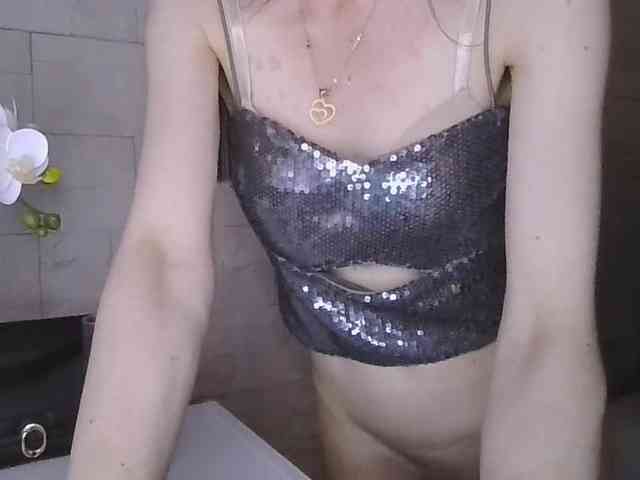 Model: JuliaWetDream