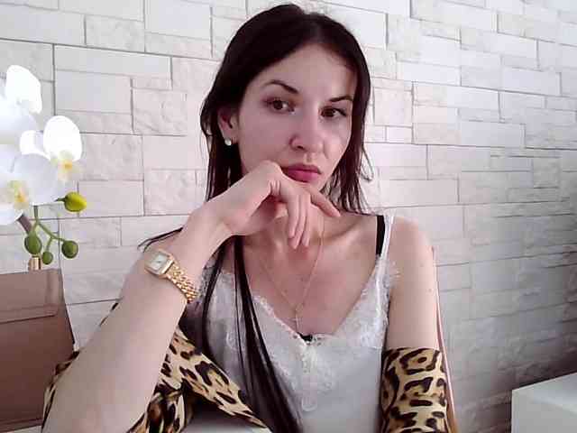 Model: JuliaWetDream