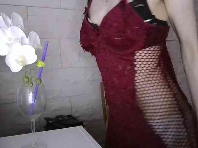 JuliaWetDream webcam