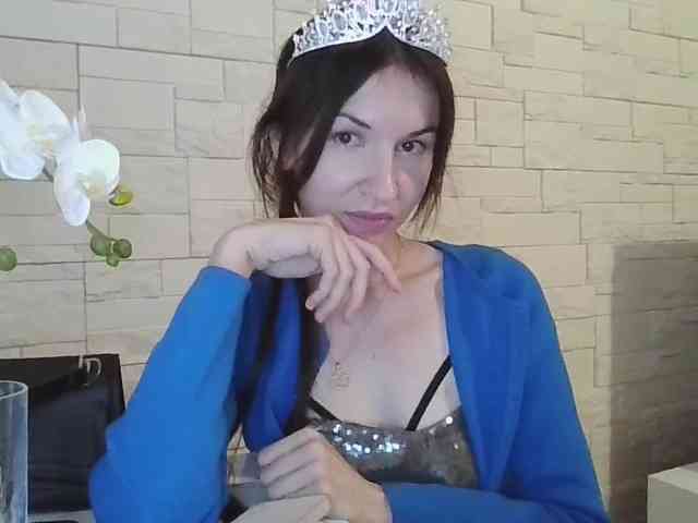 Model: JuliaWetDream
