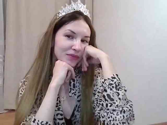 Model: JuliaWetDream