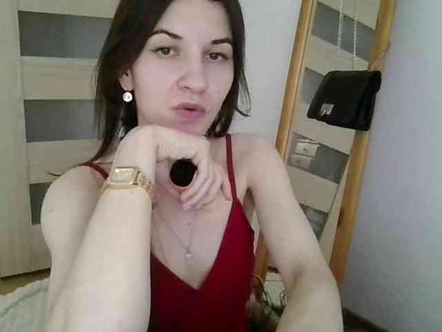 Model: JuliaWetDream