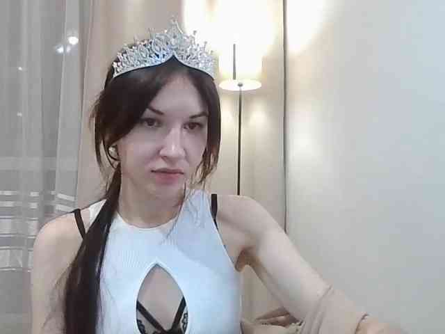 Model: JuliaWetDream