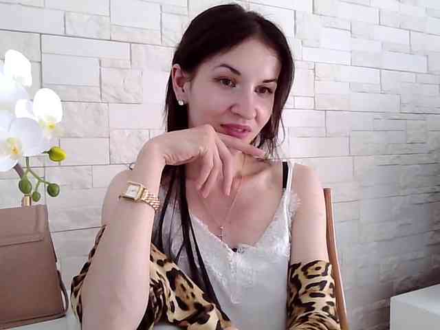 Model: JuliaWetDream