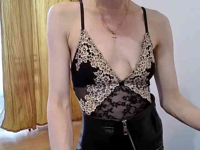 JuliaWetDream webcam