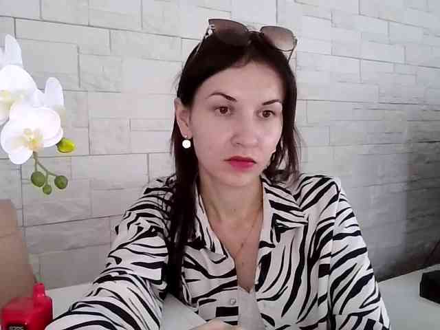 Model: JuliaWetDream