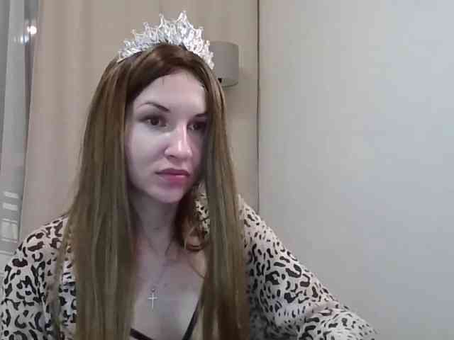 Model: JuliaWetDream