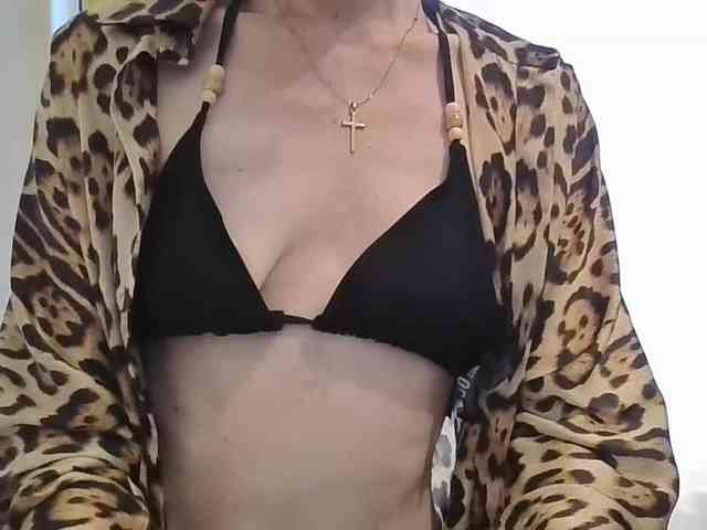 JuliaWetDream webcam