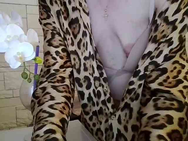 JuliaWetDream webcam