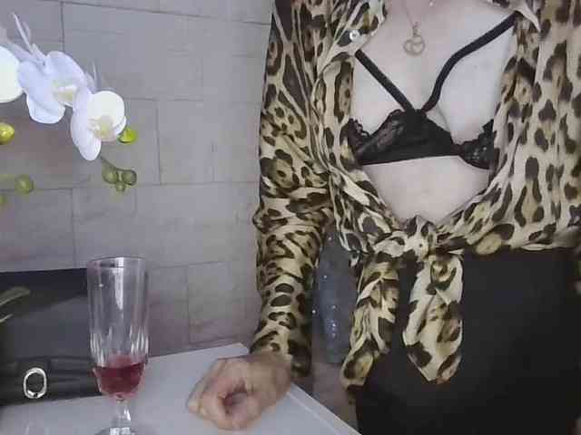JuliaWetDream