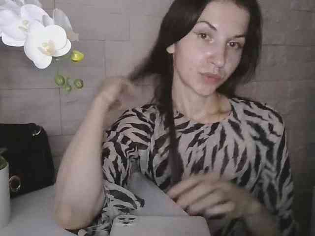 Model: JuliaWetDream