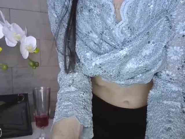 Model: JuliaWetDream