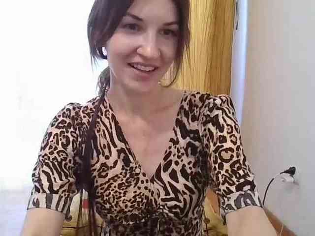 Model: JuliaWetDream