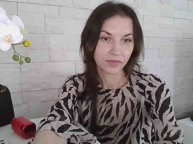 juliawetdream's live room