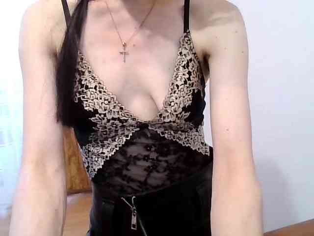 Model: JuliaWetDream