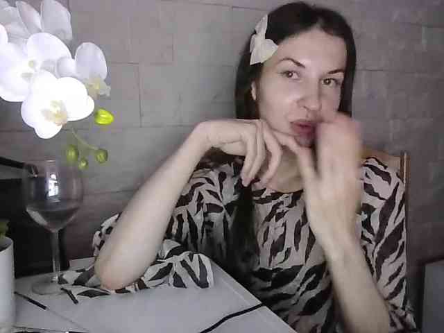 Model: JuliaWetDream