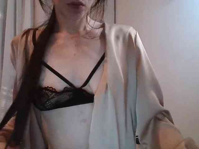 Model: JuliaWetDream